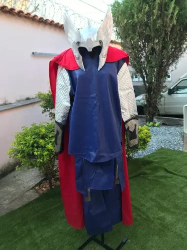 figurino Thor adulto