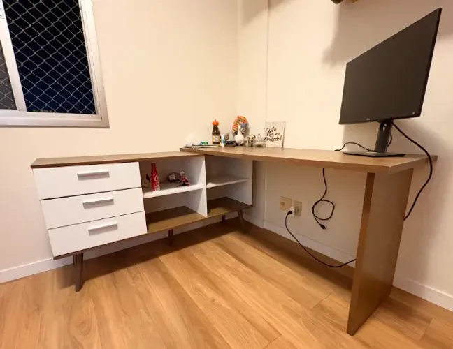Escrivaninha em L para home office mdf