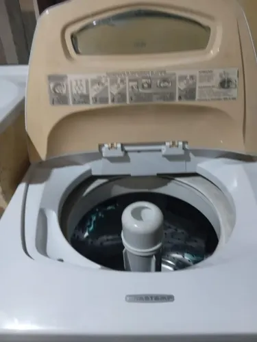 MÁQUINA DE LAVAR.