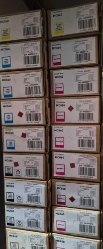 Lote com 4 Toner Okidata Mc860 Original Novo Caixa Boa e Caixa Avariada