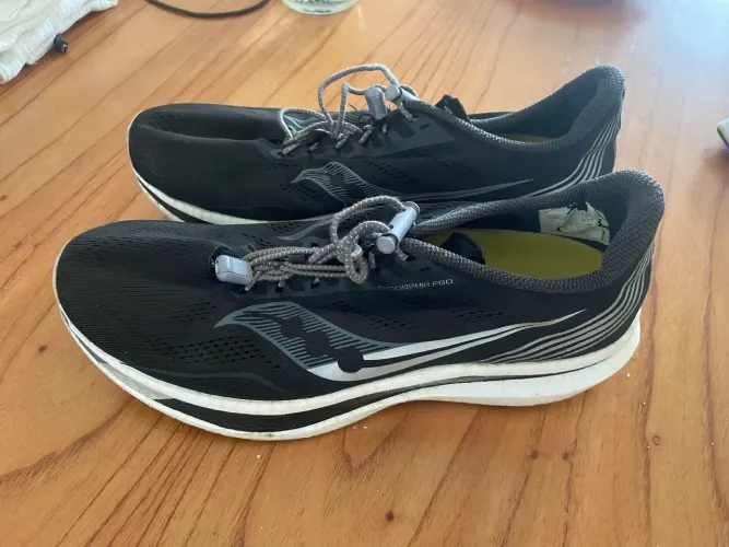 Tênis Saucony Endorphin Pro 1