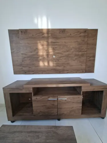 Lindo hack com Painel e Mesa de Centro