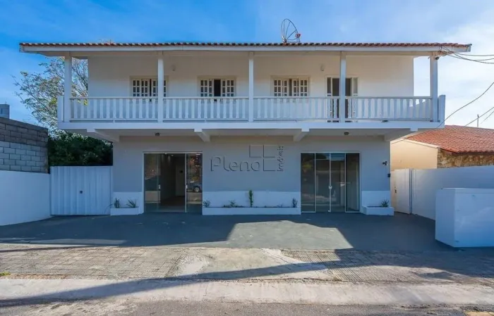Sobrado à venda em Vinhedo, Centro, com 4 quartos, com 227 m²