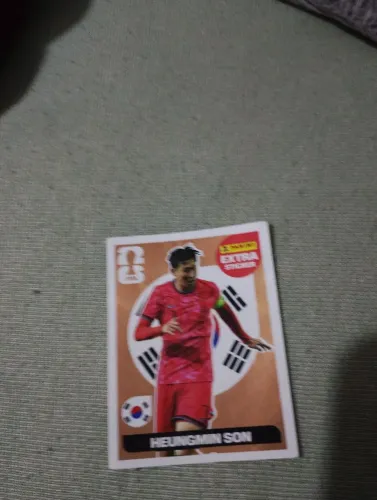 Vendo figurinha da copa de 2026 lengende do som