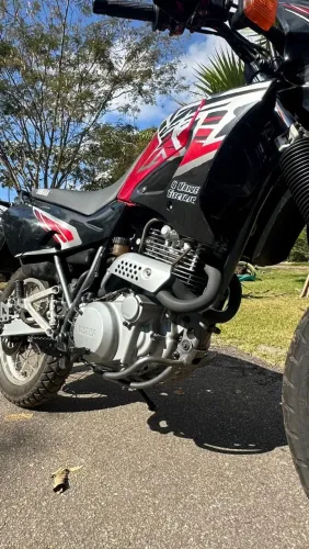 ? YAMAHA XT 600E ? ANO 1999