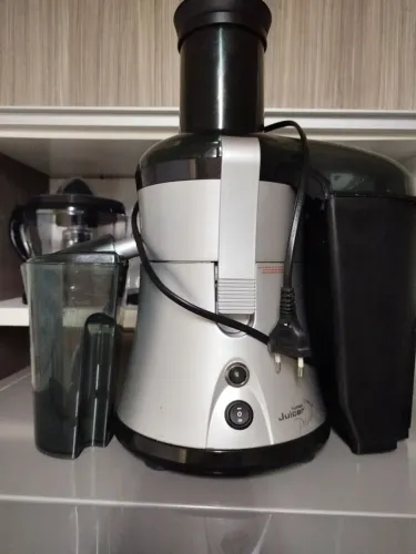 Centrifugador de frutas Britânia