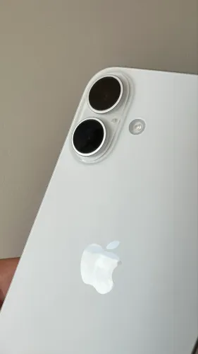 iPhone 16 128gigas 11m. de uso.