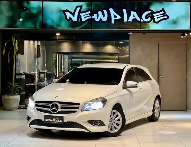 Mercedes-Benz Classe A 200 1.6 TB 16V Style 156cv Aut. 2014