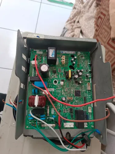 Placa daikin 12.000 btus inverter