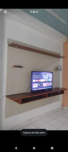 Painel de Tv com Led suspenso