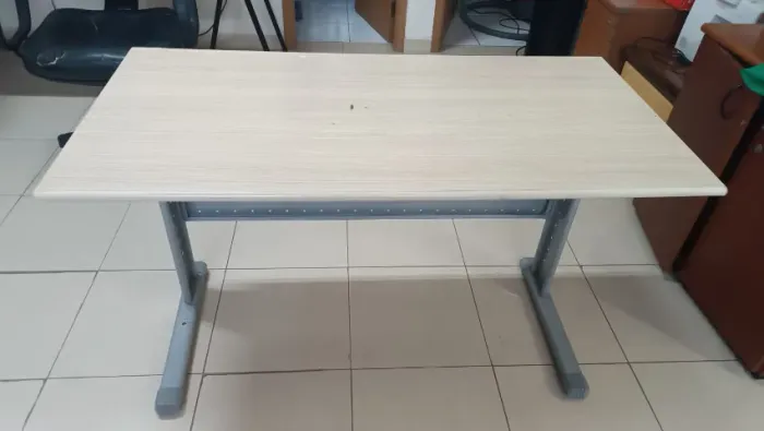 MESA DE ESCRITÓRIO