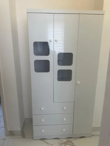 Guarda-roupa infantil 