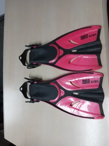 Nadadeira e Snorkel com mascara infantil