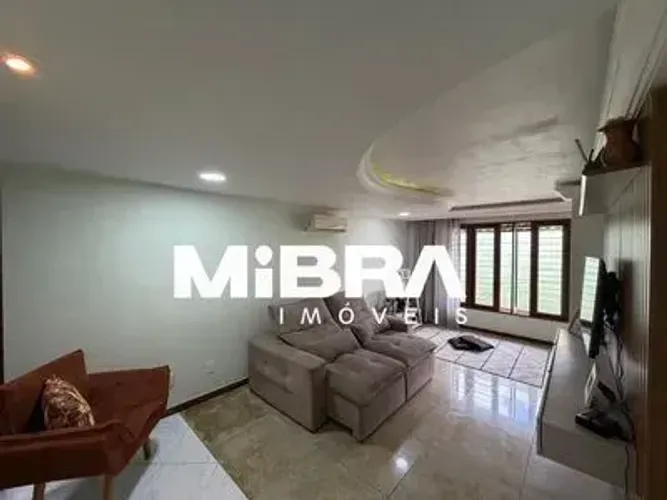 Casa linear à venda em Eurico Salles, Serra/ES. Imóvel com 3 quartos, suíte, loft independ