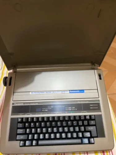Máquina de datilografia R520 