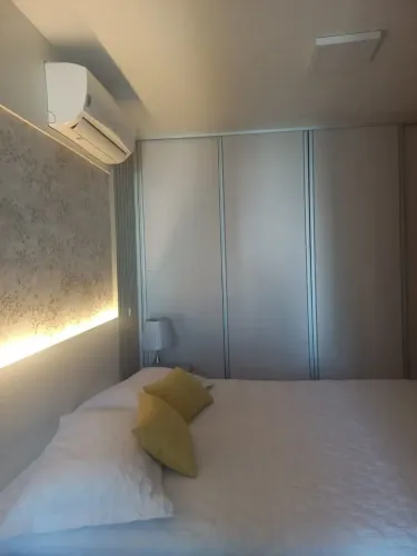 MARAVILHOSO 03 QUARTOS,COM SUÍTE- VISTA ETERNA PARA O MAR- TODO MONTADO E DECORADO
