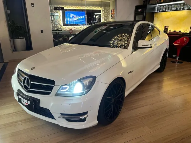 Mercedes-Benz C-250 CGI Sport Coupe 1.8 16V TB Aut. 2013