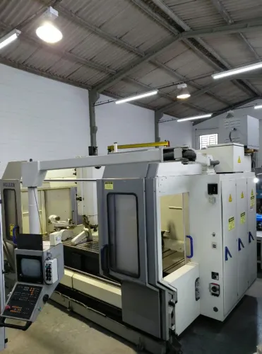 Centro De Usinagem Heller Duplo Pallet - Bzv07 - 2000