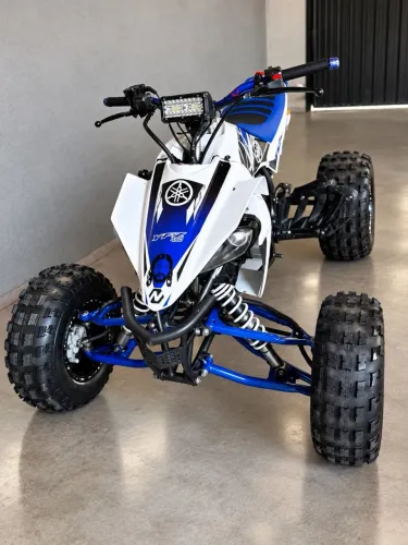 Quadriciclo Yamaha YFZ 450