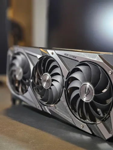Placa de video Rtx 3070 Asus Rog Strix