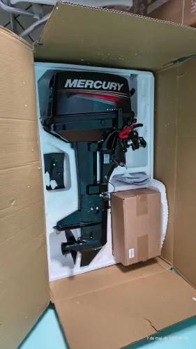 Motor de popa Mercury 9.9 hp zero na caixa
