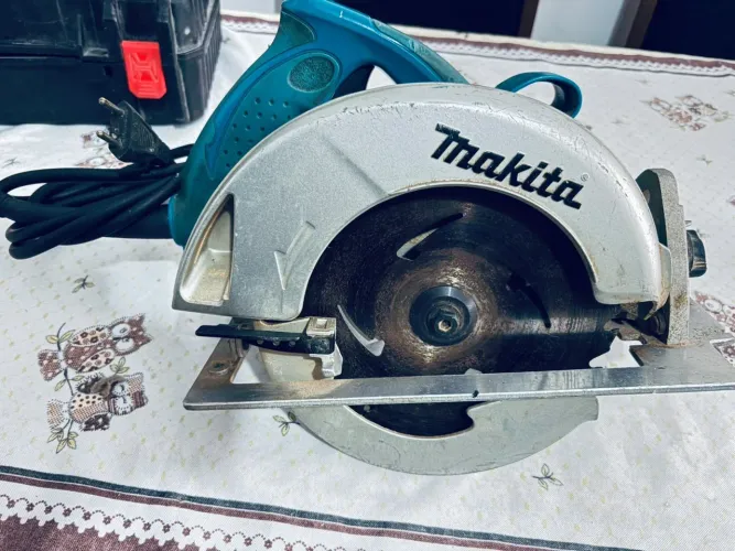 Serra circular Makita