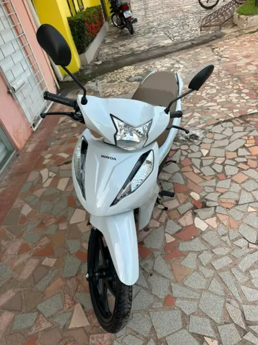 HONDA BIZ 125 EX 2025/2026 APENAS 675 KM