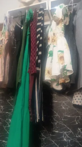 Combos de brechó de roupas pra uso