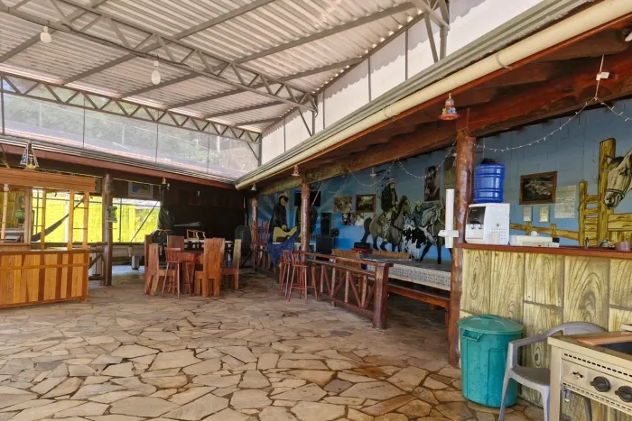 Vende-se sítio a lado da BR monte santo de minas 