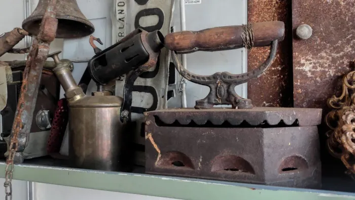 Relíquia - Ferro a brasa (antigo)
