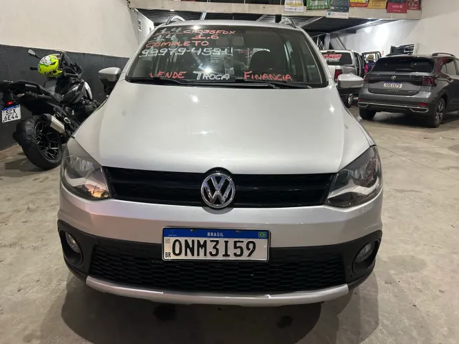 Volkswagen Crossfox 1.6 MI Total Flex 8V 5P 2014