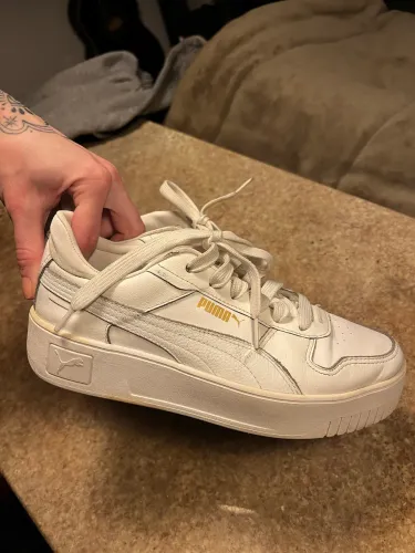 Tênis Puma branco (número 36)