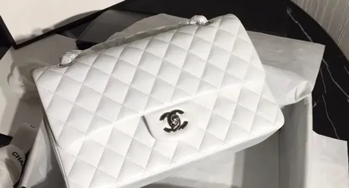 Bolsa Chanel flap