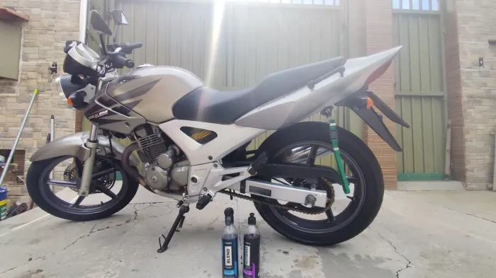 CBX 250 twister