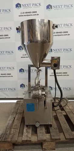 ENVASADORA SEMIAUTOMÁTICA TANQUE PULMÃO COM AQUECIMENTO - ERLI