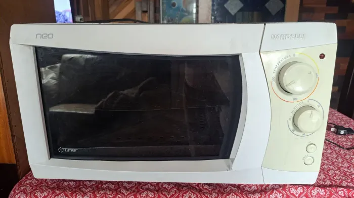 Forno elétrico NARDELLI 44LTRS funcionando perfeitamente
