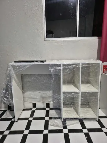 Escrivania Mesa de Escritório Estudo Leitura MDF 1,10x77 Nova nunca usada 