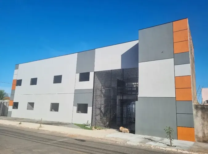 Salas Comerciais no Bairro Santa Cruz