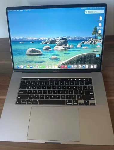 MacBook Pro 2019 16 pol
