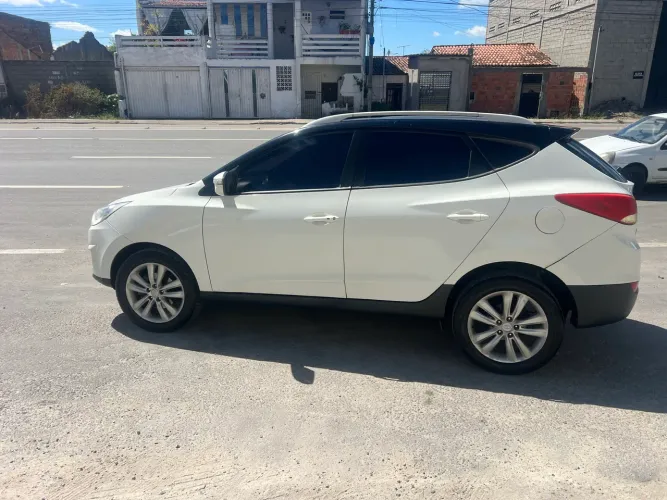 Hyundai IX35 2.0 16V 170cv 2wd/4wd Aut. 2013
