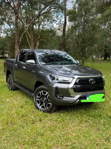 Toyota Hilux CD SRX 4X4 2.8 TDI 16V Diesel Aut. 2025