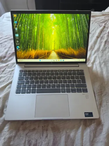 Notebook HP elitebook 640 14 g11 ultra 5 16gb Ram 512ssd top