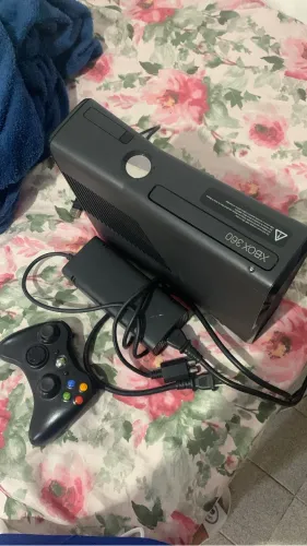 Xbox 360 desbloqueado,  HD externo com GTA V e red dead 