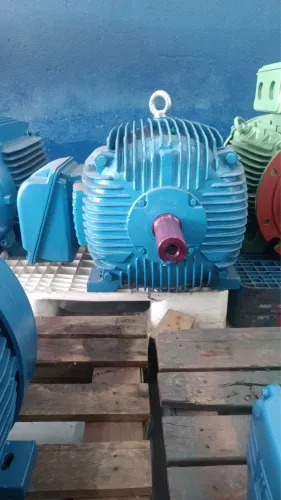 MOTOR ELÉTRICO WEG 100 HP 8 POLOS 380V