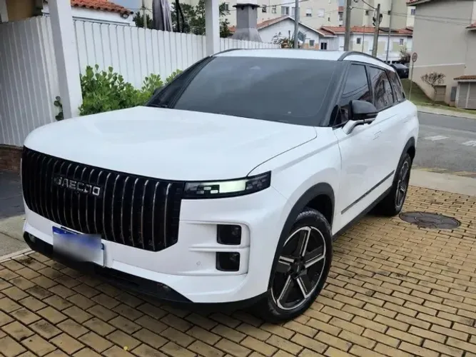 Jaecoo 7 / J7 Luxury 1.5 TB 16V AUT 5P (híbrido) 2026