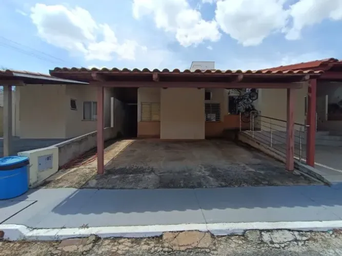 Casa 2 Quartos, Condomínio Residencial Cristalina, Setor Oriente Ville, Goiânia.