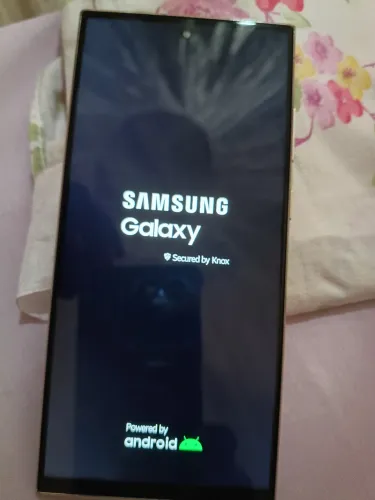 Samsung Galaxy S23 Ultra travando algumas funções, produto importado.
