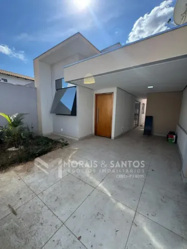 CASA À VENDA NO BAIRRO CARMELO MONTES CLAROS MG
