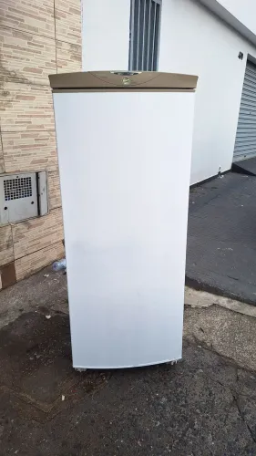 Geladeira pequena