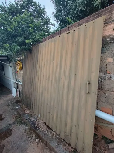 Portão fechado 